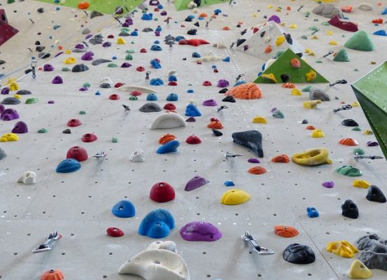 coaching marca personal formacion huelva _ presas de escalada colores